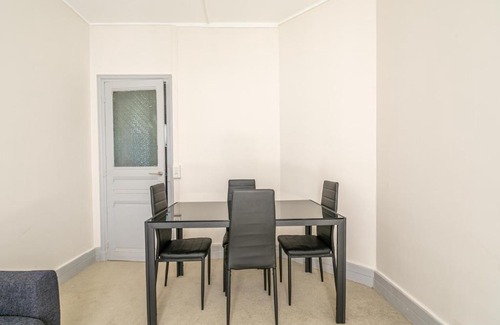Petit-Ivry Apartment | Appartement Ivry