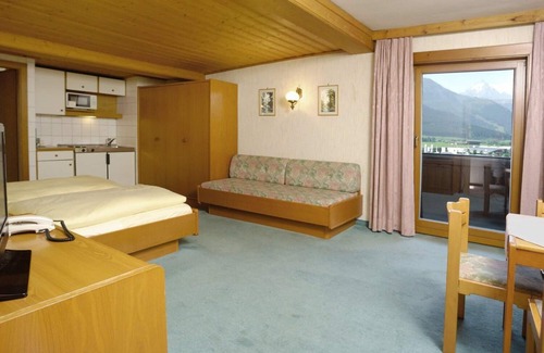 Schuttdorf Hotel | Appartement Kristall