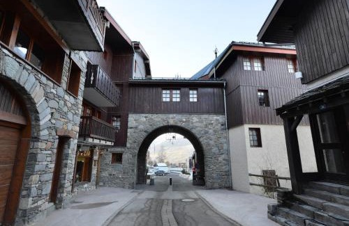 Montchavin Apartment | Appartement lumineux au cœur de station avec balcon proche des pistes - FR-1-181-2504