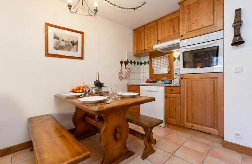 Chamonix-Mont-Blanc Apartment | Appartement Les Capucins 22 - Happy Rentals