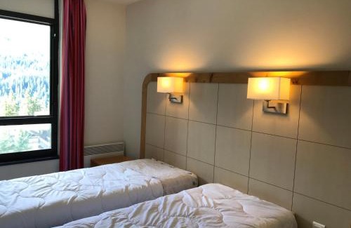 Flaine Apartment | Appartement lumineux Proche des pistes Balcon - FR-1-425-175