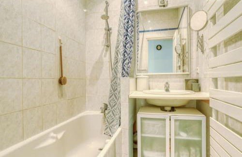 Saint-Louis Apartment | Appartement Lumiere - 10 min château