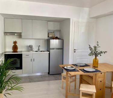 Cros-de-Cagnes Apartment | Appartement lumineux, rénové et à 10 min de la plage & parking - Cagnes sur Mer !