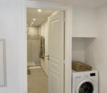Cros-de-Cagnes Apartment | Appartement lumineux, rénové et à 10 min de la plage & parking - Cagnes sur Mer !