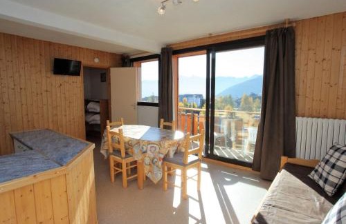 La Toussuire Apartment | Appartement lumineux avec balcon sud, 50m des pistes, 5 pers., Wifi, parking - FR-1-417-34