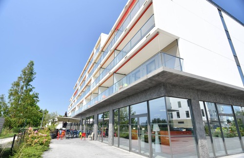 Bordeaux-Lac Condo | Appartement Lumineux | Parking Disponible