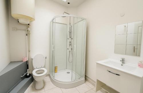 Meaux Apartment | Appartement M5- Centre ville Meaux-Gare-Disney