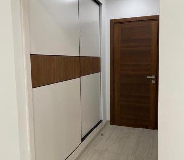 Point E Apartment | Appartement meublé F4
