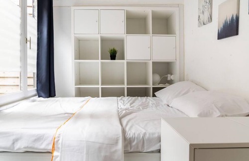 Quartier Vieux Marche-Cathedrale Apartment | Appartement Moderne Vieux Marché