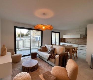 Formigueres Apartment | Appartement neuf 6 personnes JARDIN