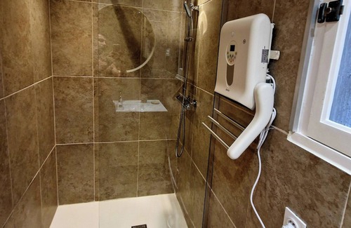 Cendras Apartment | Appartement Neuf Avec Jacuzzi et Jardin Privatifs