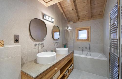 Le Bettaix Apartment | Appartement neuf et cosy, proche des pistes, avec cheminée et parkings dédiés - FR-1-570-11