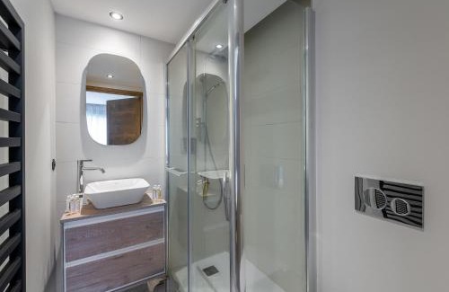 Le Planellet Apartment | Appartement Neuf, Jardin Privé, 3 Chambres, Megève Mont d'Arbois - FR-1-569-73
