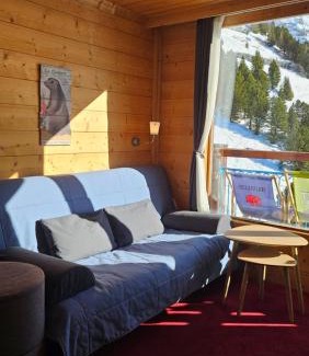 Arc-2000 Apartment | Appartement plein Sud "skis aux pieds"- South-facing "ski-in, ski-out" flat - Résidence Le Varet - Arc 2000 - 4 personnes