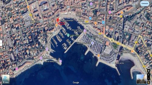 Sanary-sur-Mer Apartment | Appartement Port avec vue Mer juste devant les Bateaux