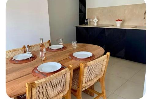 8th Arrondissement House | Appartement Privé aux Goudes
