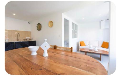 8th Arrondissement House | Appartement Privé aux Goudes