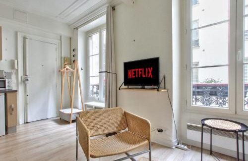 3rd Arrondissement Apartment | Appartement Quartier Hotel de Ville Free Netflix