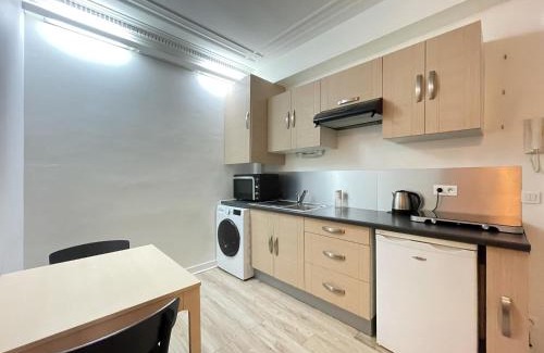 3rd Arrondissement Apartment | Appartement Quartier Hotel de Ville Free Netflix