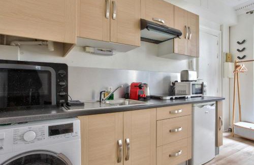 3rd Arrondissement Apartment | Appartement Quartier Hotel de Ville Free Netflix