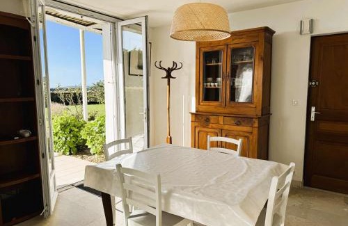 La Foret-Fouesnant Apartment | Appartement rénové en bord de mer avec terrasse - 4 pers, proche plage et port - FR-1-481-162