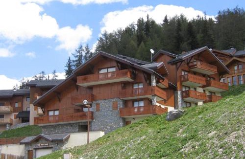 Vallandry Apartment | Appartement rénové 4 pièces, 8 pers, près des pistes, Vallandry, parking, balcon sud - FR-1-411-154