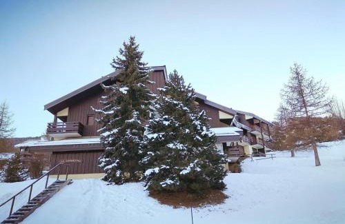 Montalbert Apartment | Appartement Rénové, Accès Direct aux Pistes, Balcon, Parking Gratuit, 5 Pers. - FR-1-181-2473