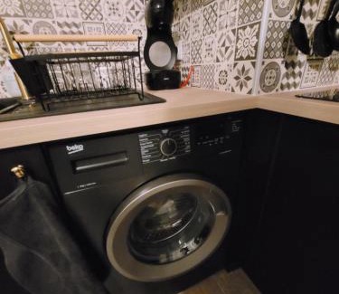 Jouvence Apartment | Appartement rénové près république