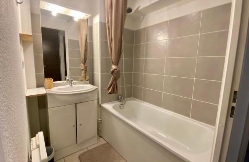Luz-Saint-Sauveur Apartment | Appartement RDC - Luz-St-Sauveur