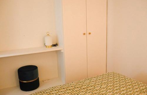 Le Palais Apartment | Appartement refait à neuf, cœur de ville, proche plage, animaux acceptés - FR-1-418-230