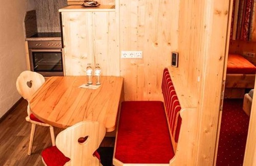 Gleiming Apartment | Appartement "reiteralm" 2 Schlafzimmer, 3 DU, 3 WC - Komfort Appartements Windberger
