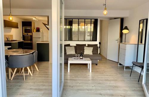 Parame Apartment | Appartement rez de jardin bord de mer (Sweet Home)