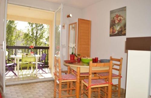 Saint-Cyprien Plage Apartment | Appartement Studio cabine 4 couchages SAINT CYPRIEN SC070-084