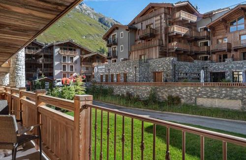 Val-d'Isere Apartment | Appartement Ski-in/Ski-out, 3 Chambres, Cheminée, Parking, Val-d'Isère - FR-1-567-74
