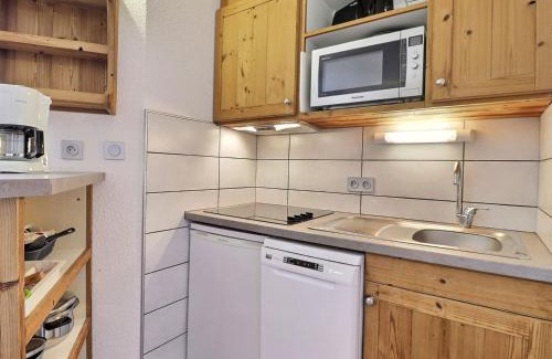 La Perriere Apartment | Appartement skis aux pieds, 6 pers, 2 pièces cabine, balcon, La Tania - FR-1-182A-7