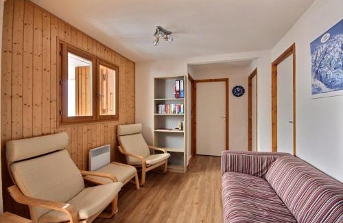 Saint-Jean-dʼAulps Apartment | APPARTEMENT SPACIEUX AVEC BALCON - SAINT JEAN D AULPS STATION - 8 Personnes - OURSON 57-58