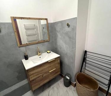 Petit-Ivry Apartment | Appartement spacieux à 5 min de Paris