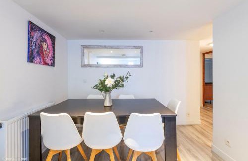 Noisy-le-Grand Apartment | Appartement spacieux 2 Ch - 2 SDB - Proche Paris et Disneyland