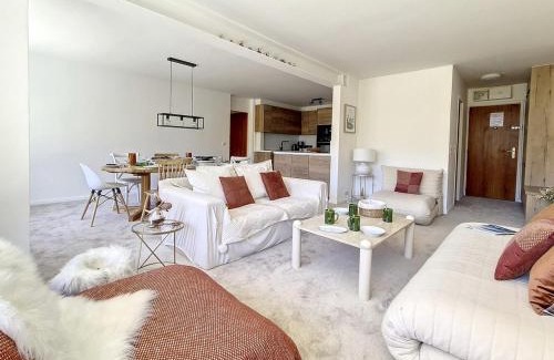 Meribel-Mottaret Apartment | Appartement spacieux rénové ski aux pieds, balcon, parking, Wi-Fi - FR-1-688-50