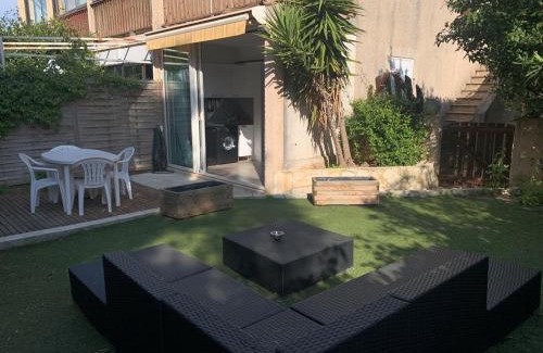 Sanary-sur-Mer Apartment | Appartement T1 avec jardin