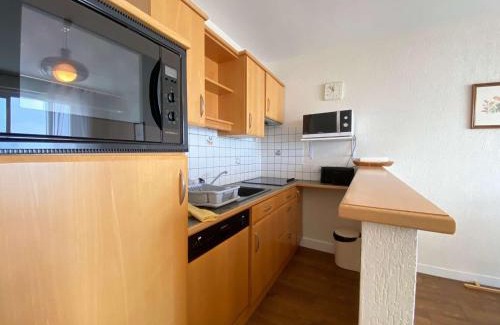 La Baule-Escoublac Apartment | Appartement T2 Cabine 6 pers avec balcon, à deux pas de la mer et des commerces - La Baule - FR-1-245-136