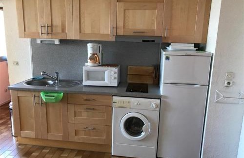 Port Leucate Apartment | Appartement T2 Cabine 6 pers en bord de mer, parking privé, proche commerces et plage - Leucate - FR-1-81-49