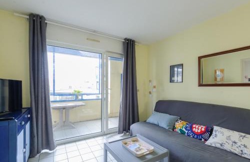 Quartier du Casino Apartment | Appartement T2 à 50m de la plage avec piscine et terrasse - Châtelaillon-Plage, 4 personnes - FR-1-535-50