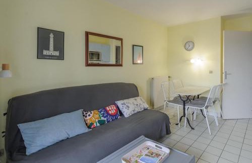Quartier du Casino Apartment | Appartement T2 à 50m de la plage avec piscine et terrasse - Châtelaillon-Plage, 4 personnes - FR-1-535-50