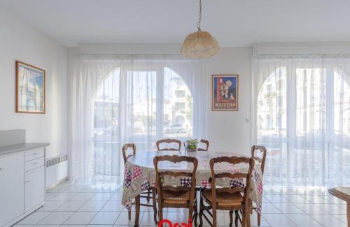 Quartier du Casino Apartment | Appartement T2 à 50m de la plage avec piscine, tennis et balcon - Châtelaillon-Plage - FR-1-535-4
