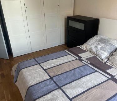 Les Puces de Saint-Ouen Apartment | Appartement T2