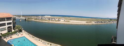 Saint-Cyprien Plage Apartment | Appartement T2 mezzanine vue mer avec piscine