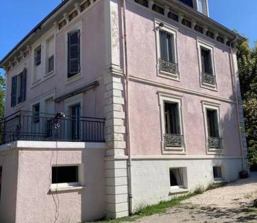 Aix-les-Bains Apartment | Appartement T2 rez de chaussée villa Les Tamaris Aix-les-Bains