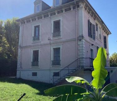 Aix-les-Bains Apartment | Appartement T3 73 m2 villa Les Tamaris Aix-les-Bains