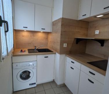 Clohars-Carnoet Apartment | APPARTEMENT T3 FACE A LA MER le Pouldu Clohars-Carnoet